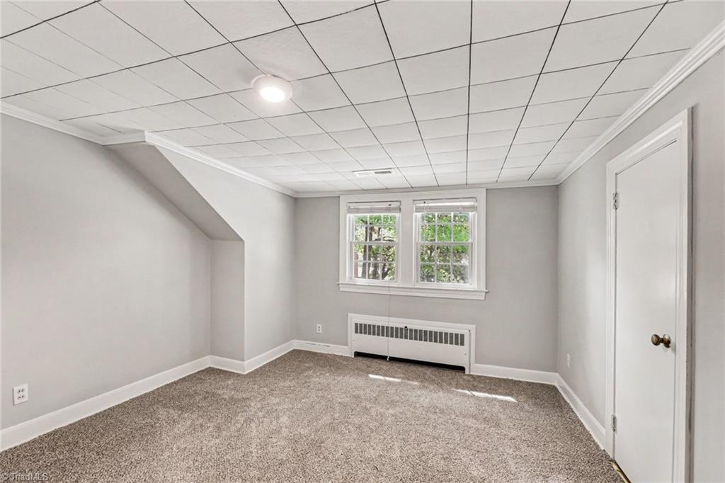 711 Quaker Lane High Point, NC 27262 - Photo 20 of 33