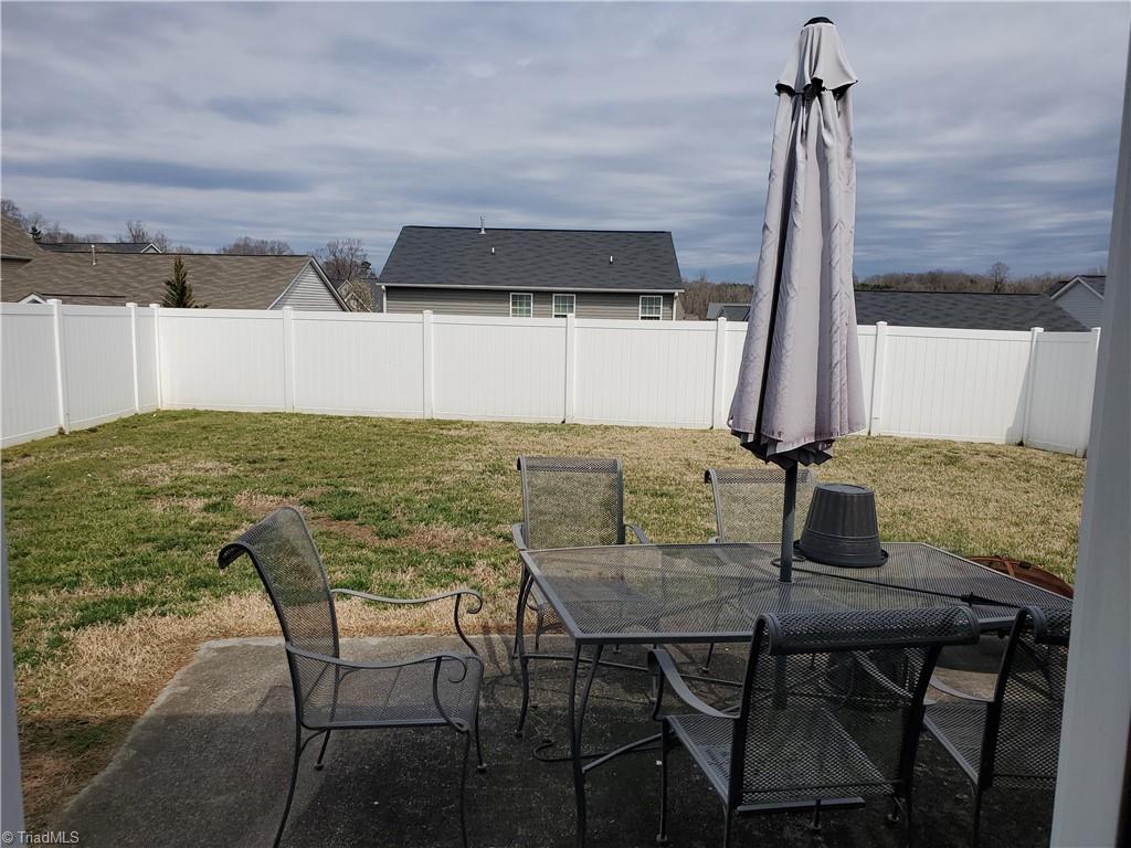 5833 Sunny Ridge Trail Clemmons, NC 27012 - Photo 2 of 12 Gallery Image 2