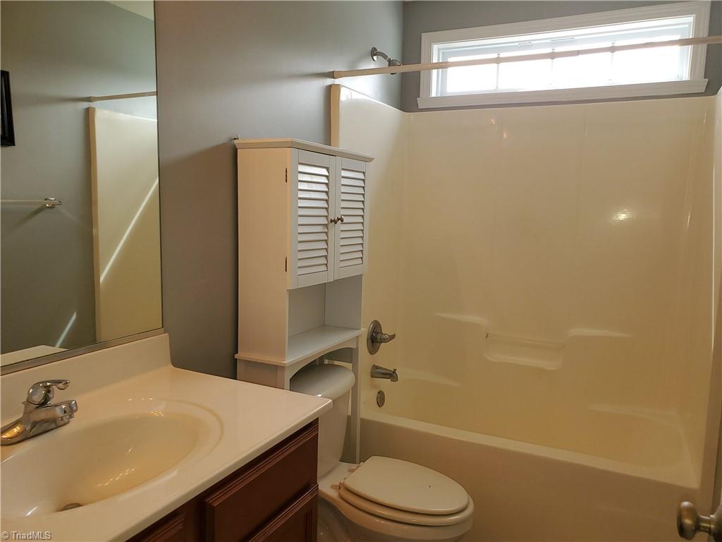 5833 Sunny Ridge Trail Clemmons, NC 27012 - Photo 10 of 12 Gallery Image 10