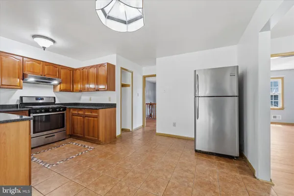 $2,600 | 8704 Arley Drive, Springfield, VA 22153