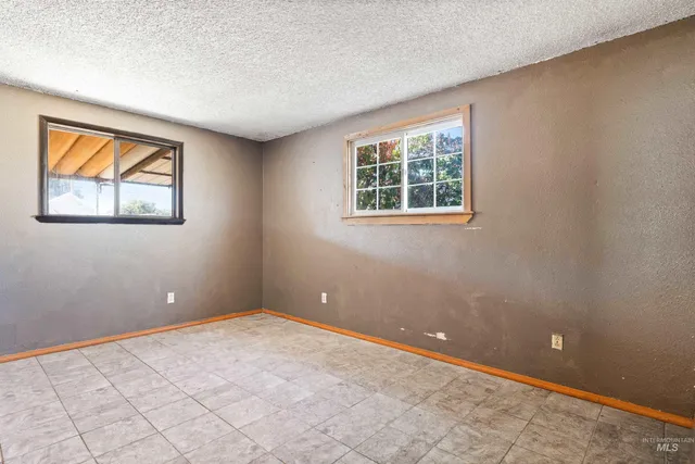 $209,900 | 929 Sprague Avenue, Buhl, ID 83316