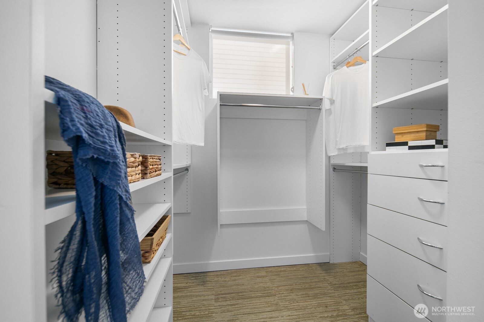 2808 14th Avenue West, Unit B Seattle, WA 98119 - Photo 17 of 39