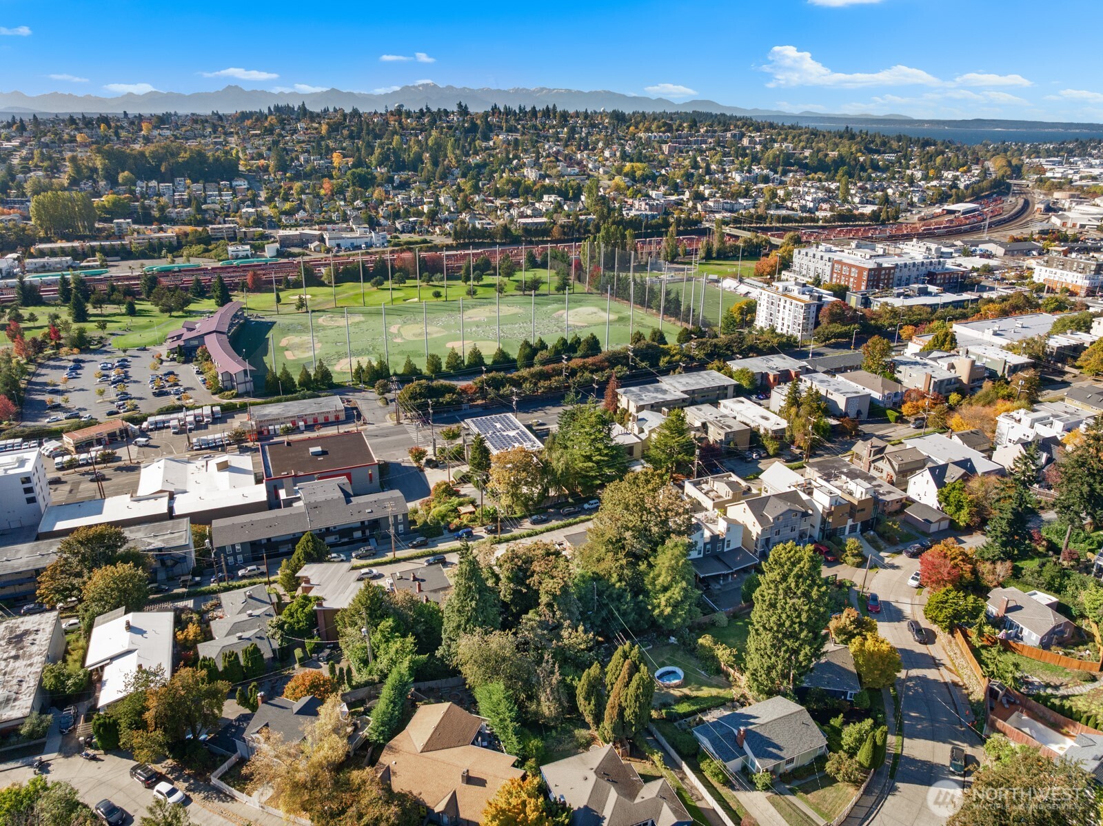 2808 14th Avenue West, Unit B Seattle, WA 98119 - Photo 35 of 39 a view of a city