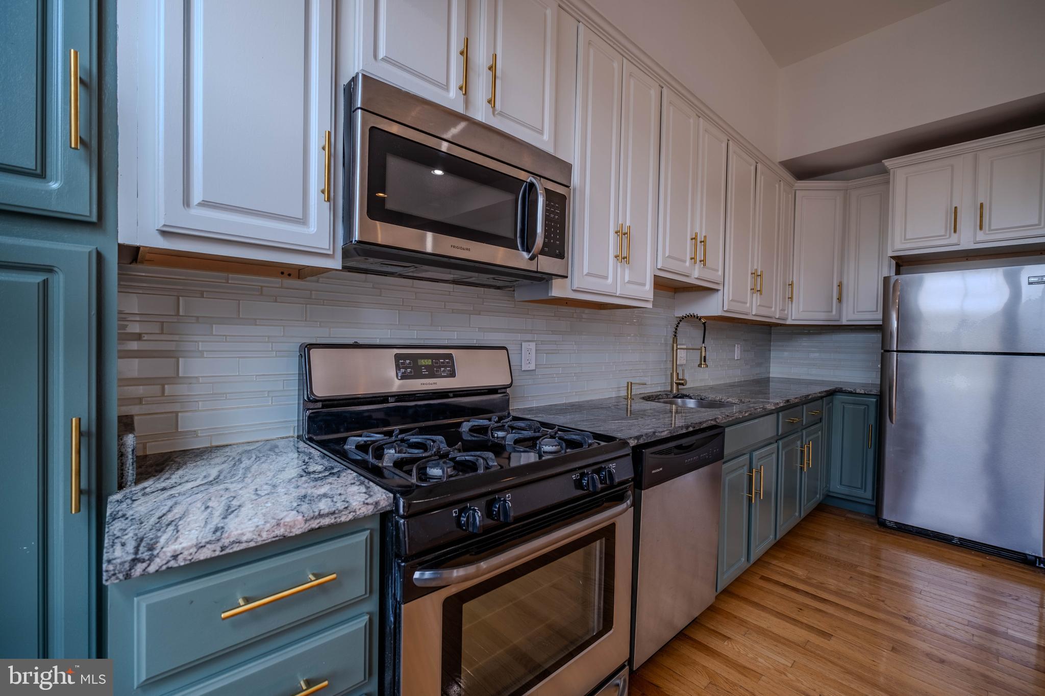 1629 L Street Northeast, Unit 305 Washington, DC 20002 - Photo 12 of 27