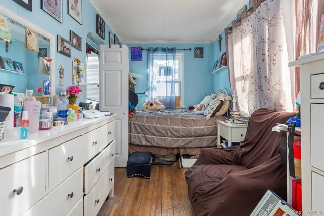 $1,150,000 | 92-69 220th Street | Queens Village