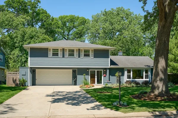 $899,800 | 1706 Magnolia Street, Glenview, IL 60025