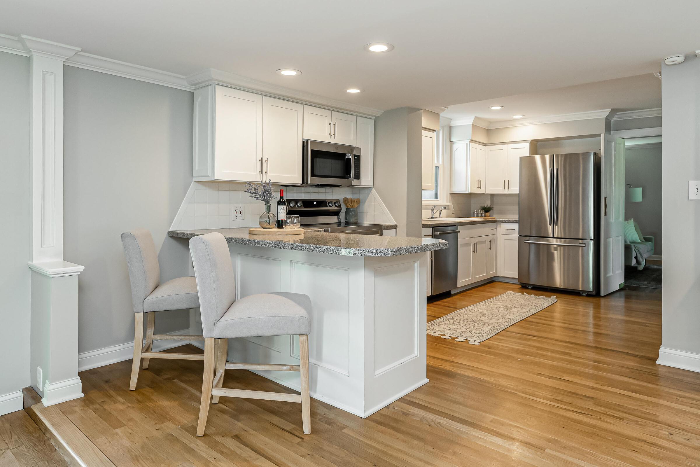 2176 Zollinger Road Columbus, OH 43221 - Photo 12 of 42 Kitchen