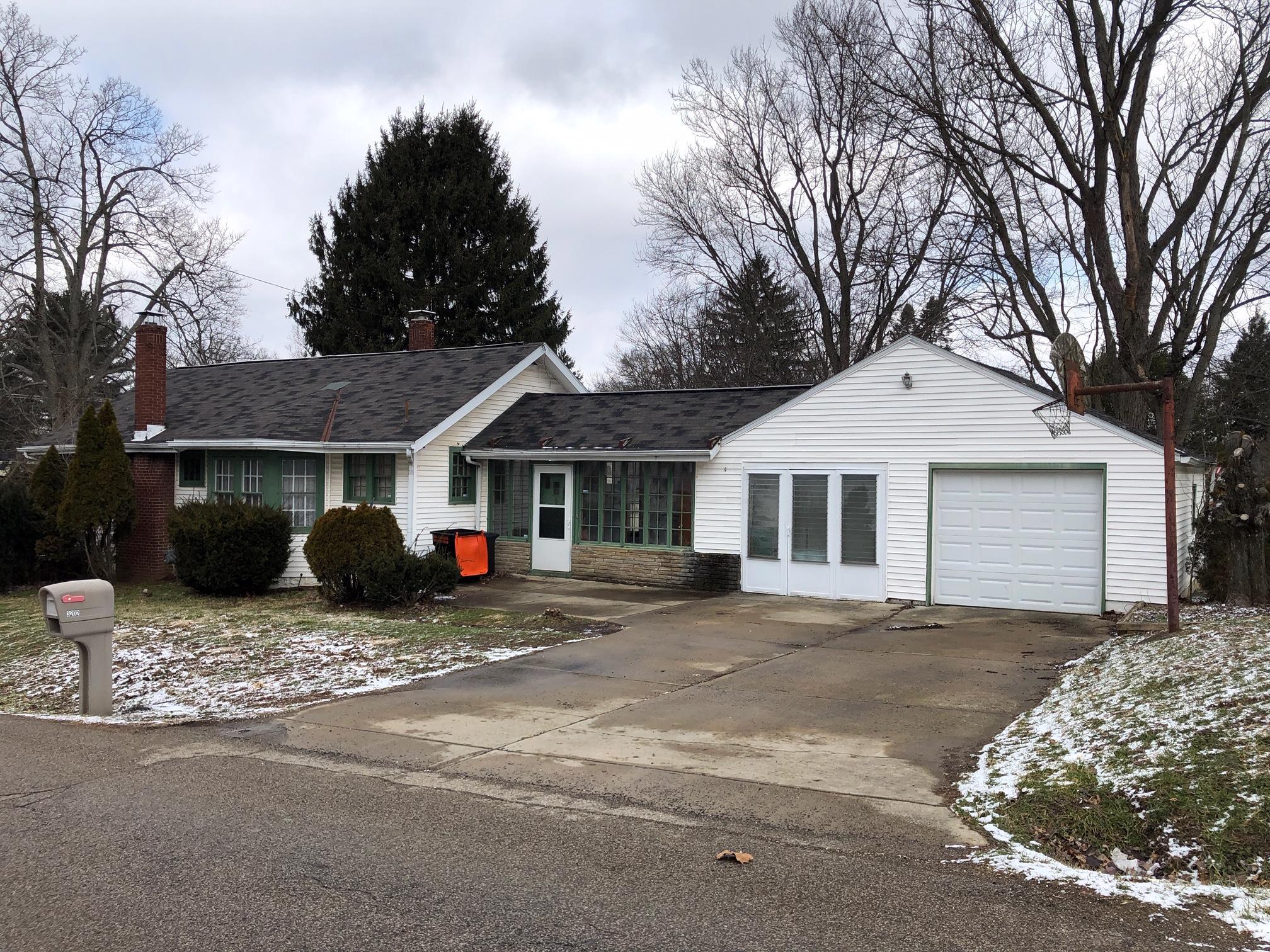 3202 Dresden Road Zanesville, OH 43701 - Photo 1 of 1