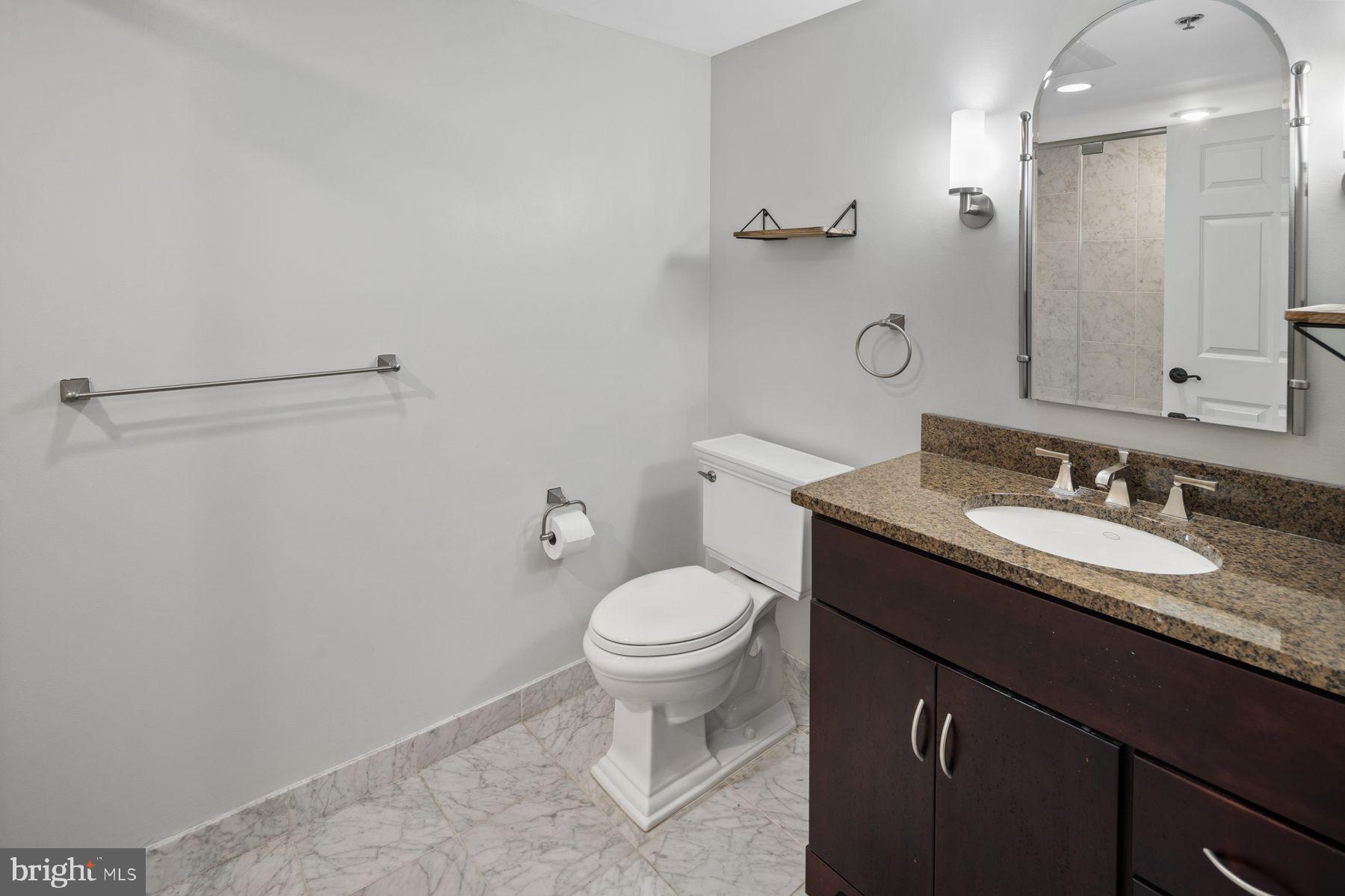 1500 Chestnut Street, Unit 20I Philadelphia, PA 19102 - Photo 19 of 22 Gallery Image 19