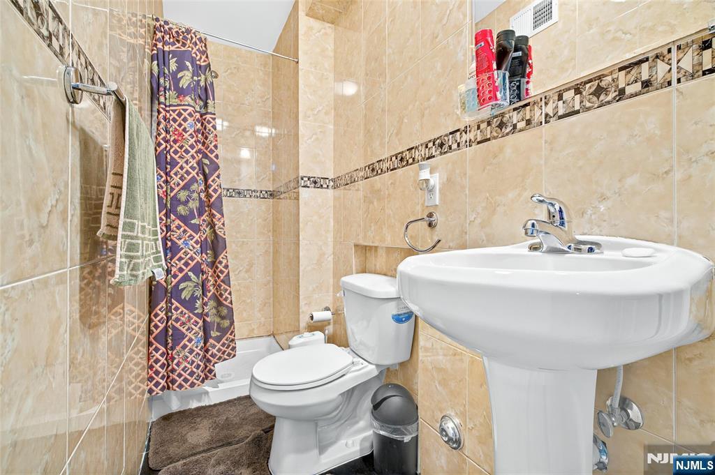 286 James Street Hackensack, NJ 07601 - Photo 42 of 50