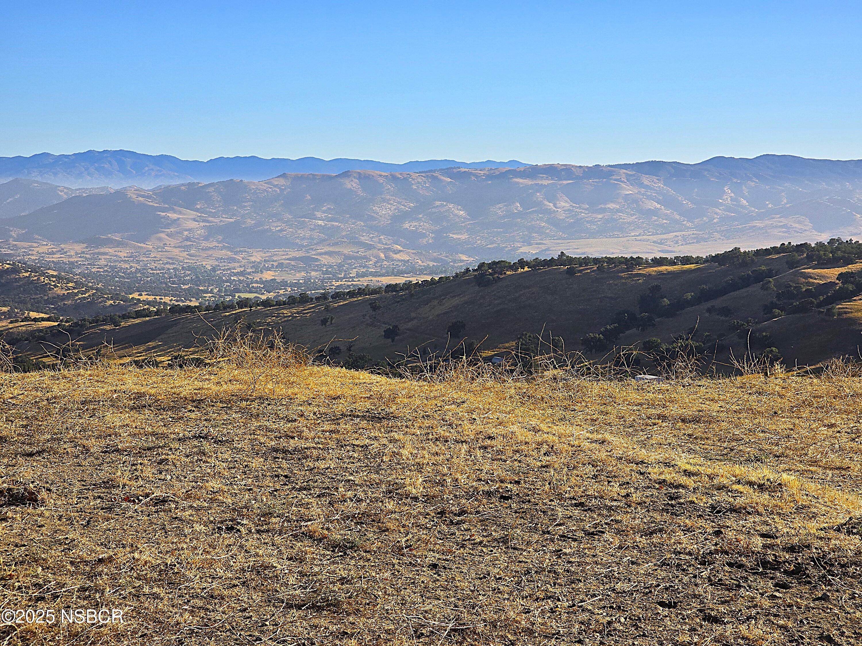 0 Zurich Drive Tehachapi, CA 93561 - Photo 34 of 52 a view of an ocean and a mountain