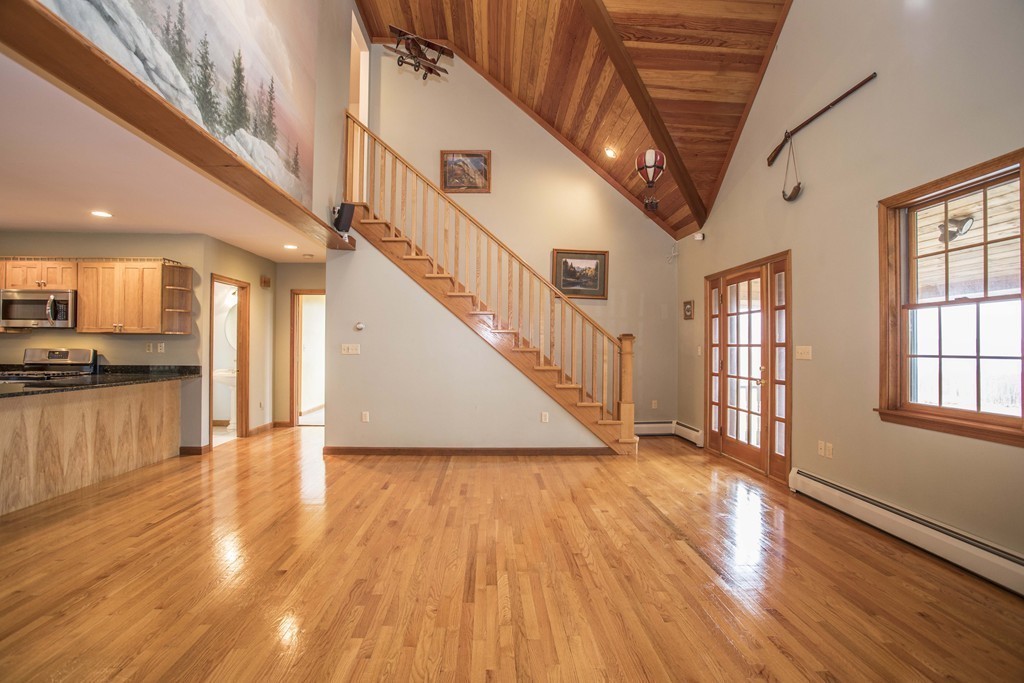 514 Snipatuit Road Rochester, MA 02770 - Photo 8 of 30