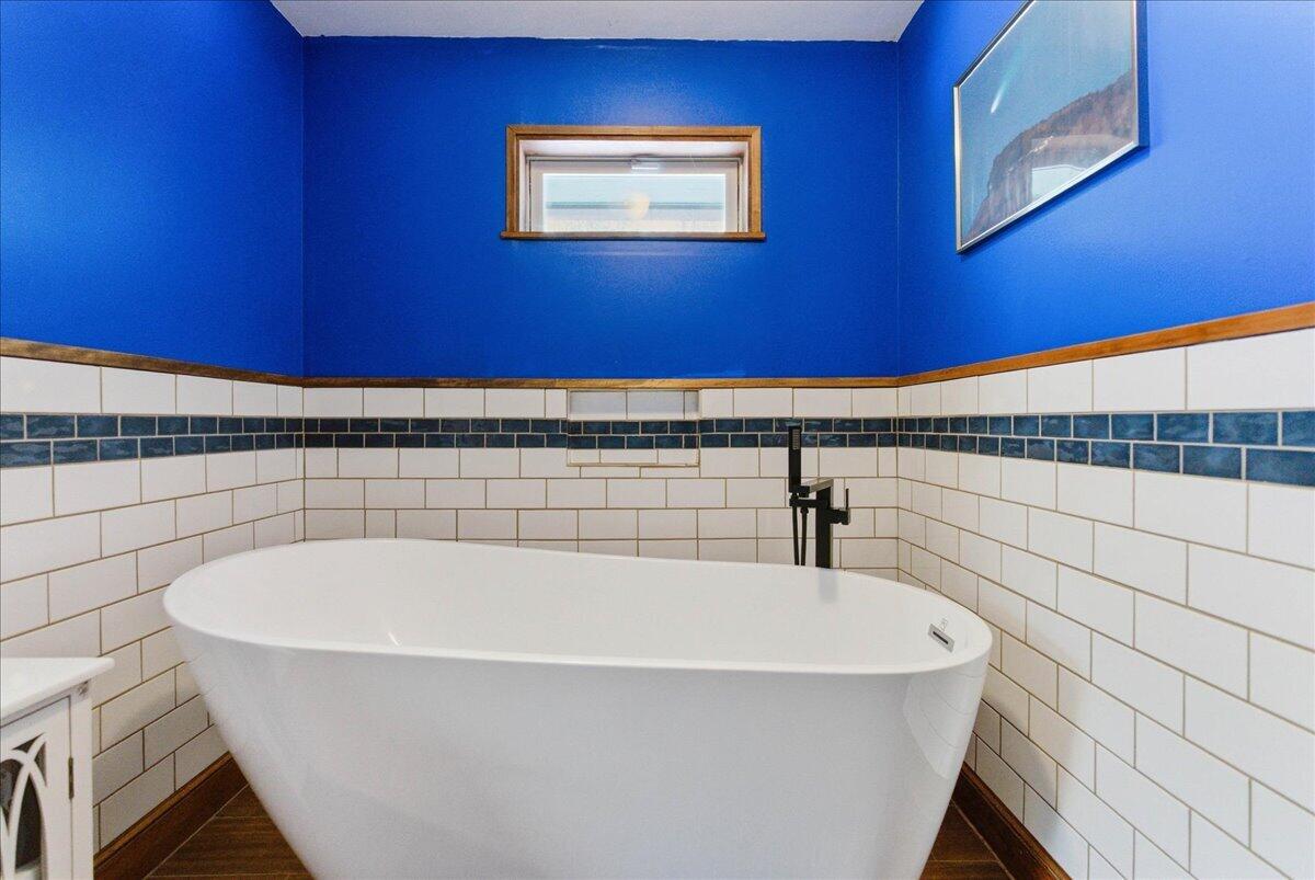 376 Main Street Wayne, ME 04284 - Photo 38 of 94 051-8_Bathroom 1.3