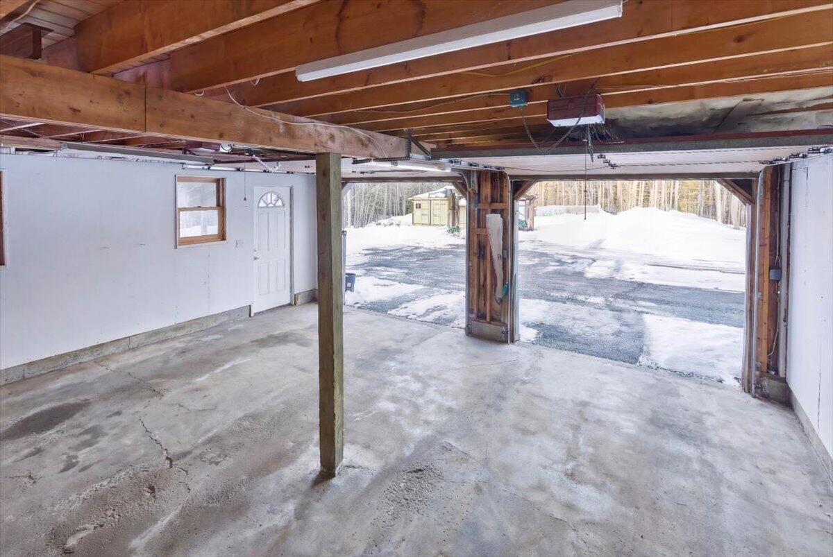 376 Main Street Wayne, ME 04284 - Photo 77 of 94 099-17_Garage Interior 1.5