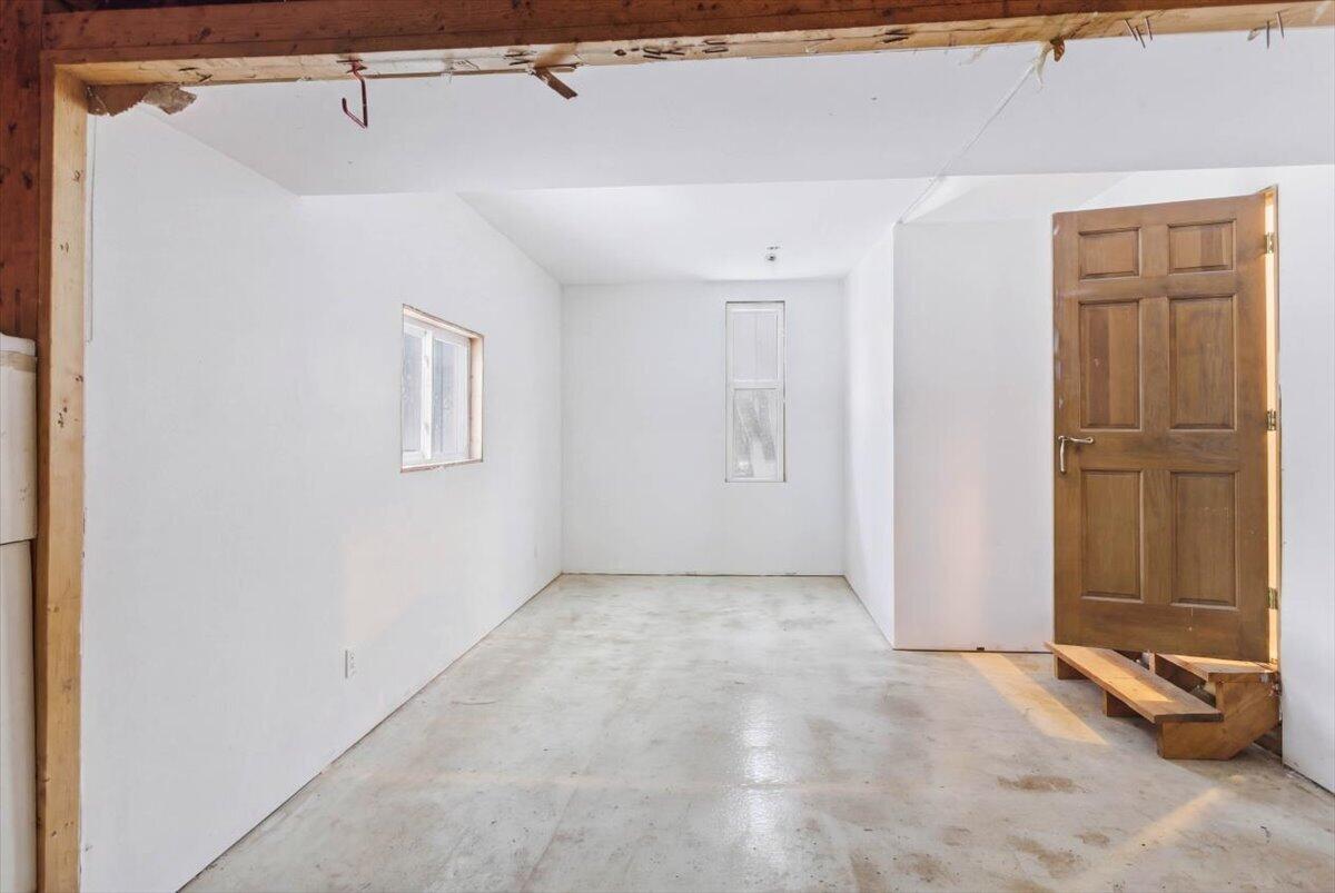 376 Main Street Wayne, ME 04284 - Photo 78 of 94 112-17_Garage Interior 1.10