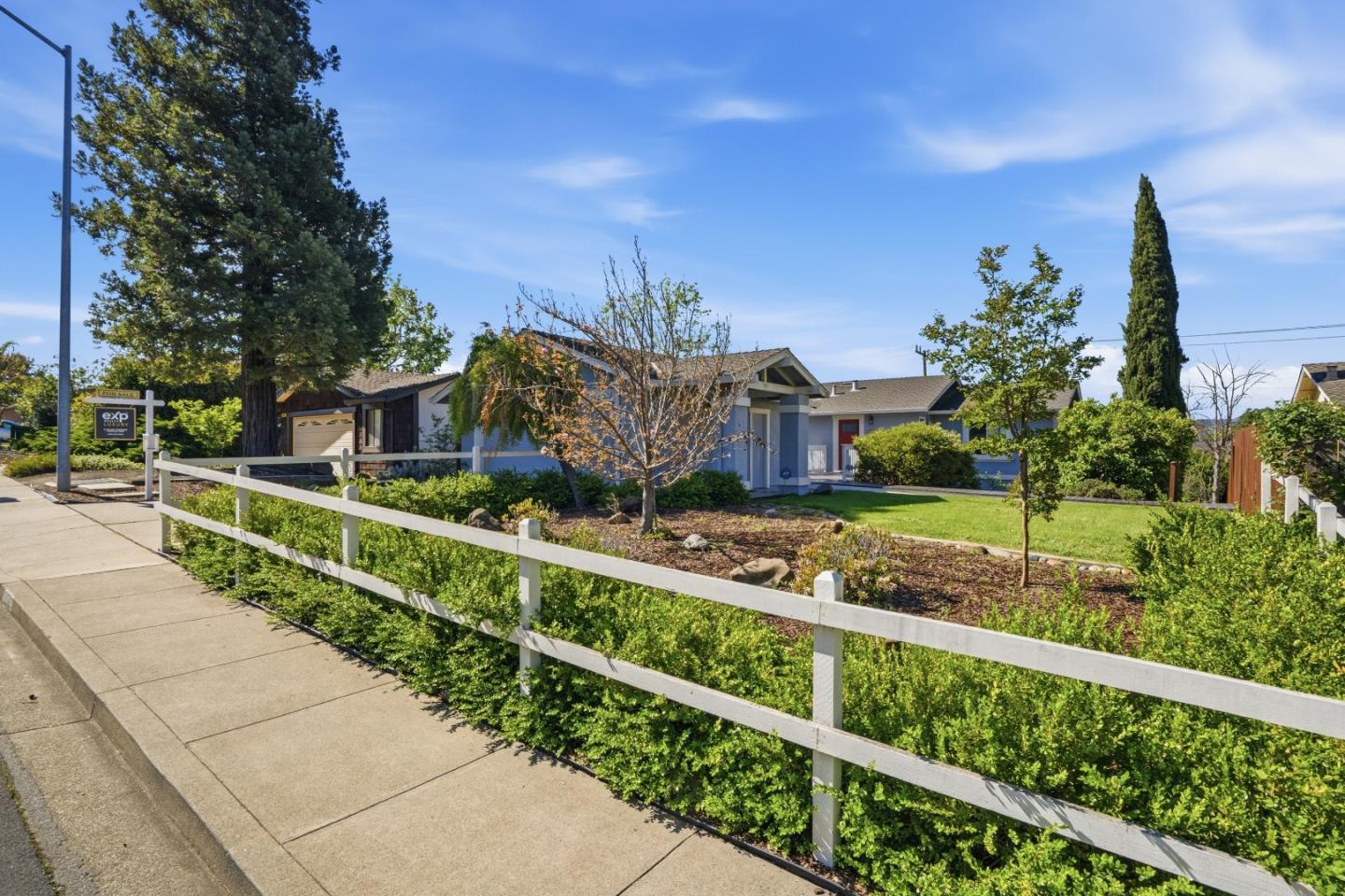 7516 Stagecoach Road Dublin, CA 94568 - Photo 2 of 38