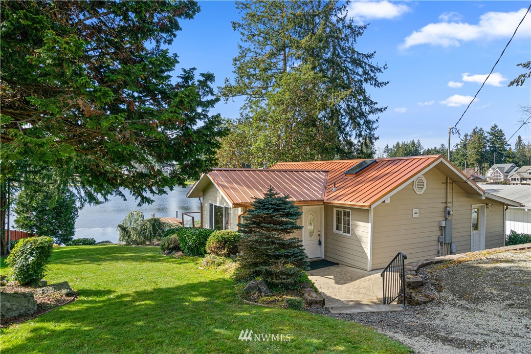 2221 Carpenter Road Southeast Lacey, WA 98503 - Photo 1 of 40 Gallery Image 1
