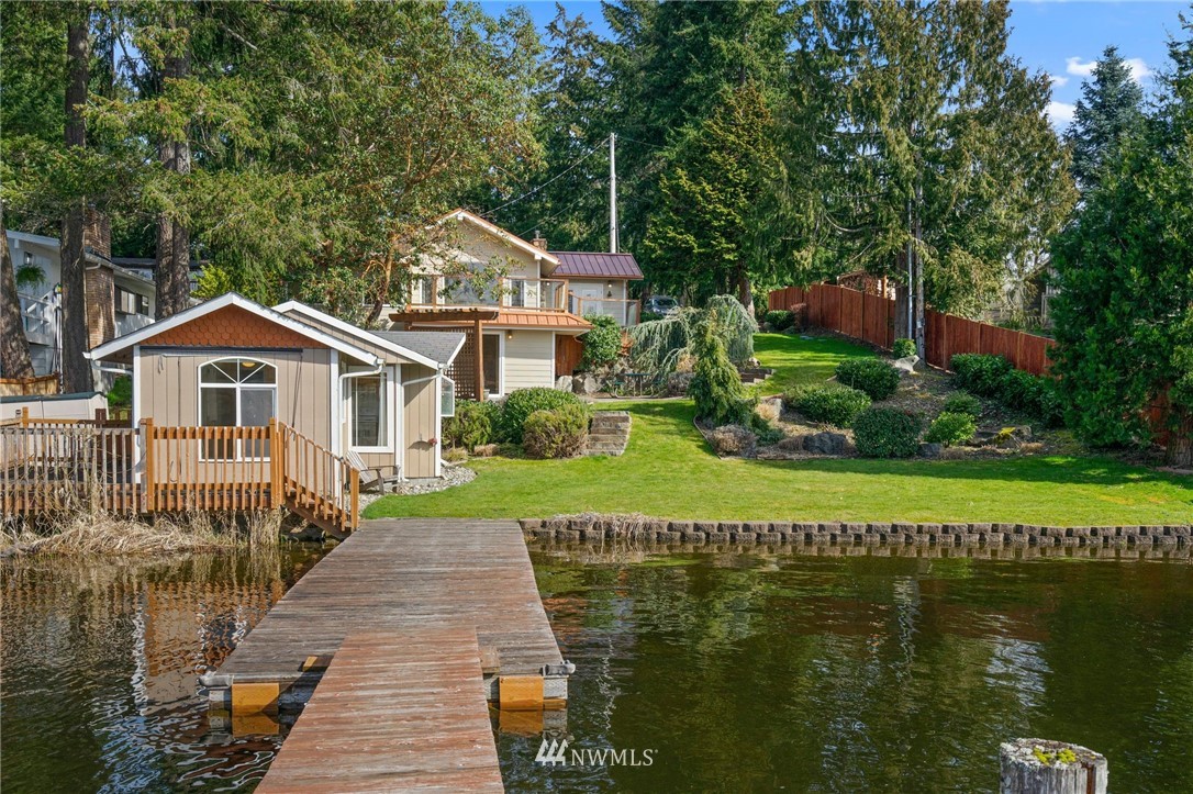 2221 Carpenter Road Southeast Lacey, WA 98503 - Photo 2 of 40 Gallery Image 2