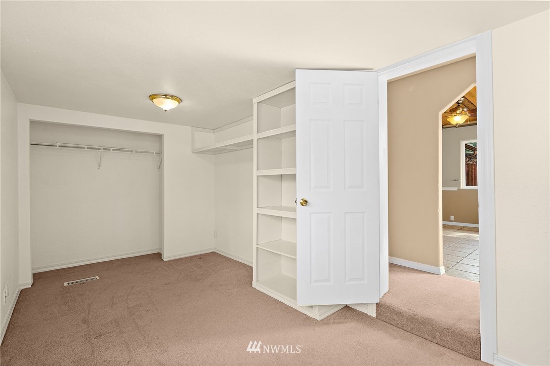 2221 Carpenter Road Southeast Lacey, WA 98503 - Photo 21 of 40 Gallery Image 21