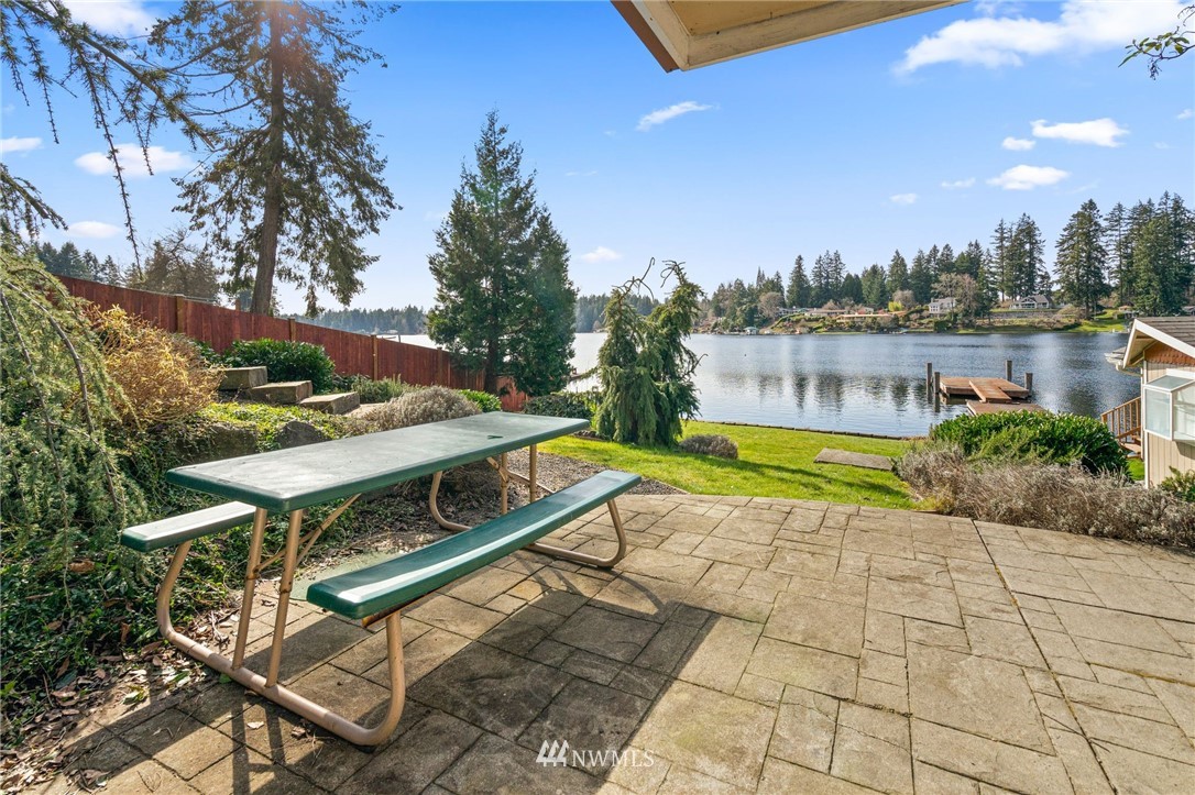 2221 Carpenter Road Southeast Lacey, WA 98503 - Photo 6 of 40 Gallery Image 6