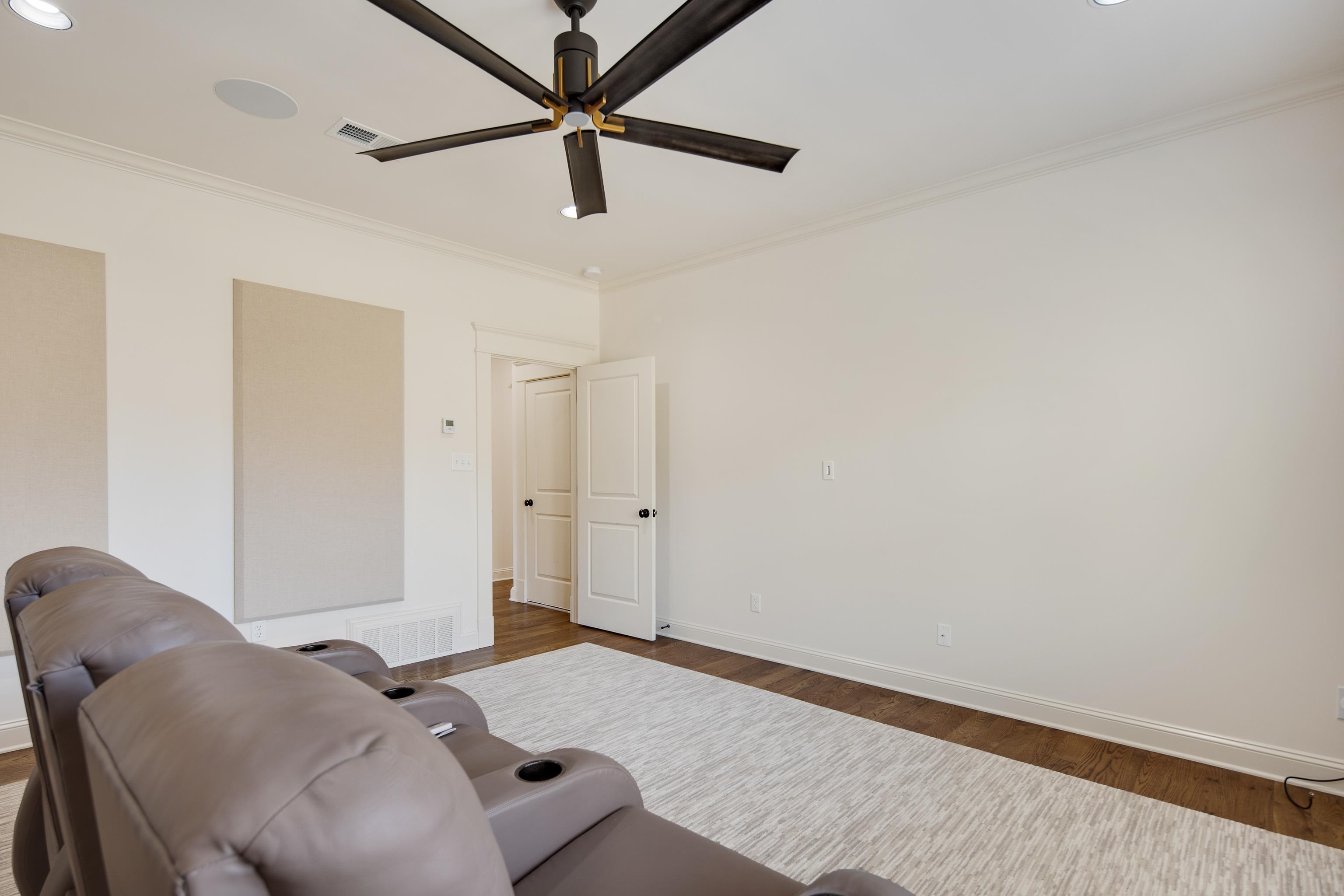 9110 Baynard Loop North Germantown, TN 38139 - Photo 32 of 40 a living room with furniture and a ceiling fan