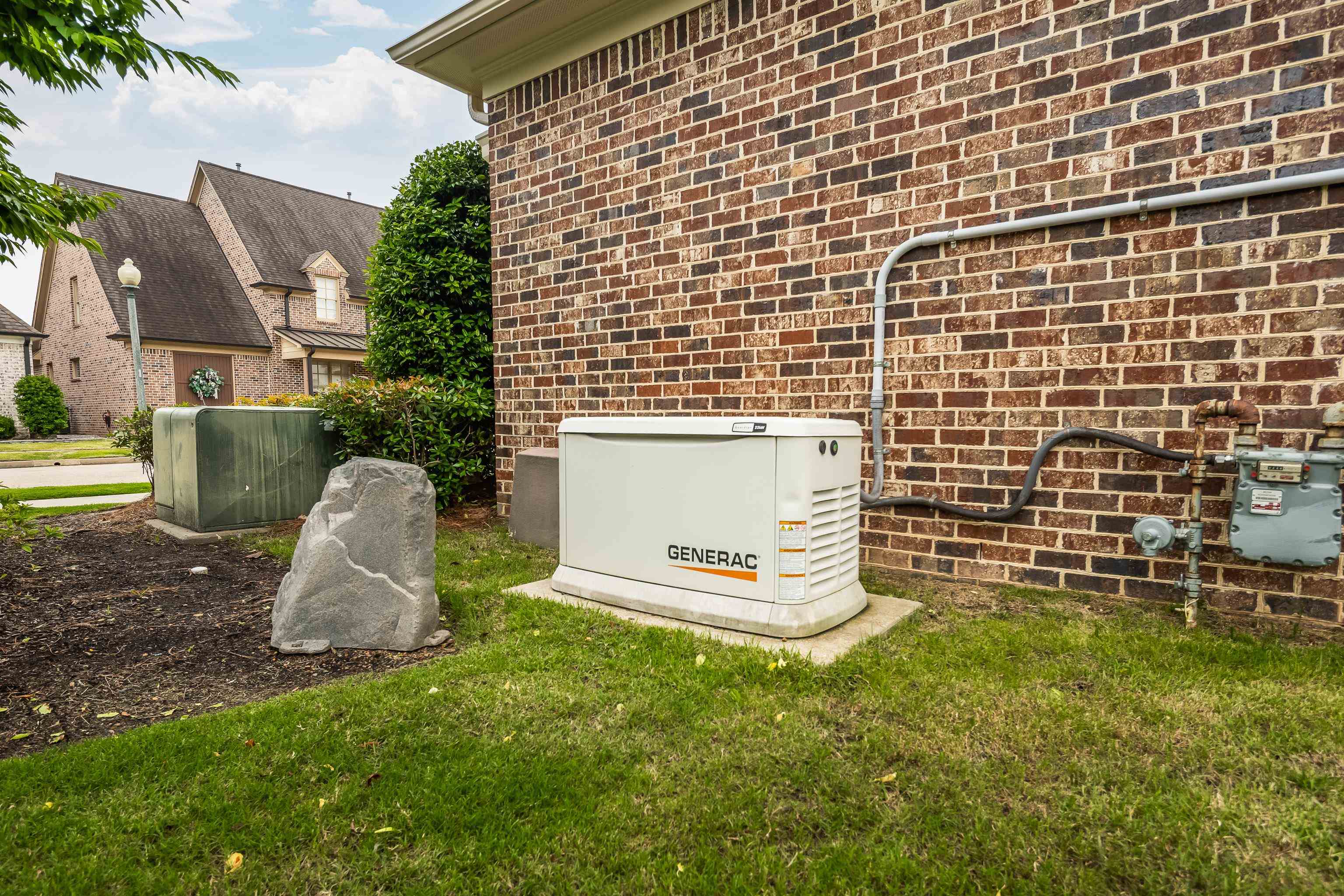 9110 Baynard Loop North Germantown, TN 38139 - Photo 4 of 40 a view of a outdoor space
