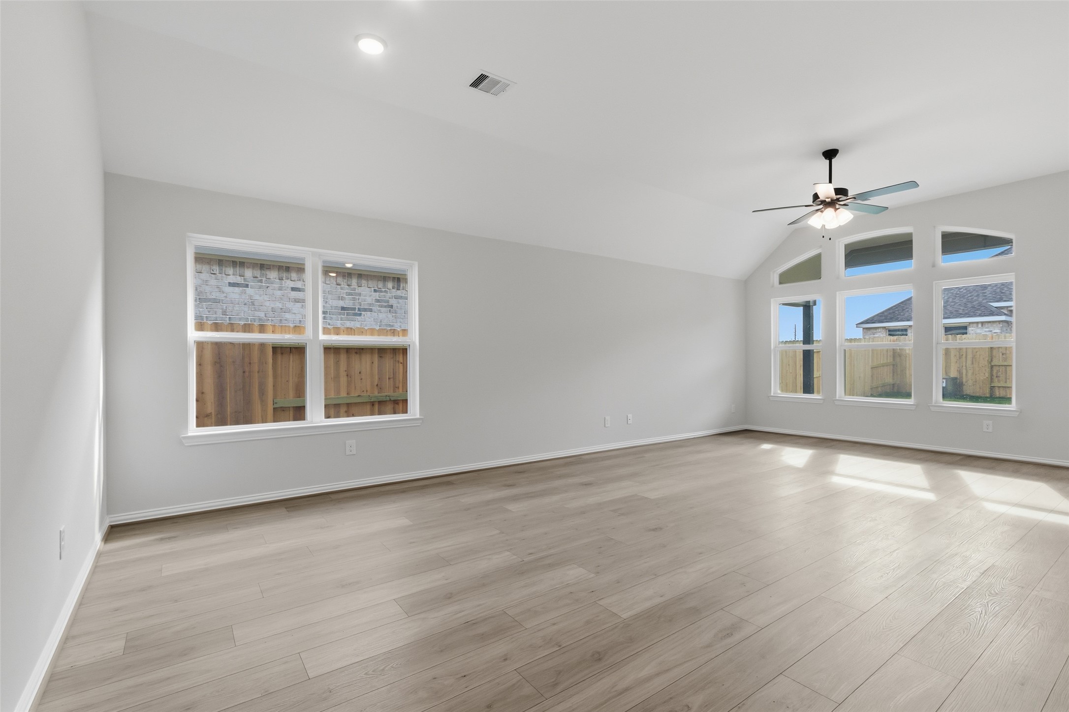 530 Strm Bnd Way Rosenberg, TX 77471 - Photo 11 of 35