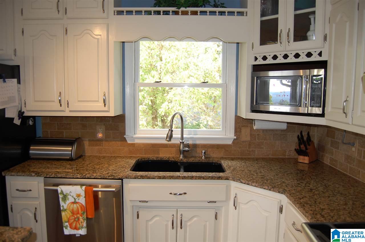 1054 Crest Road Leeds, AL 35094 - Photo 18 of 50 Gallery Image 18