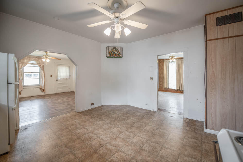3627 Augusta Road Warrenville, SC 29851 - Photo 5 of 14 Breakfast room!