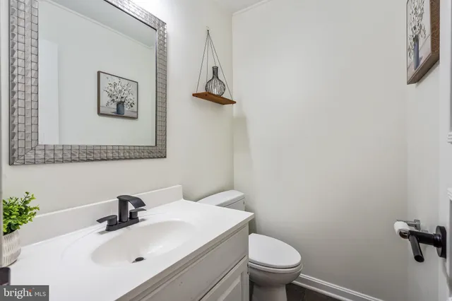 $5,500 | 3116 Wynford Drive, Fairfax, VA 22031