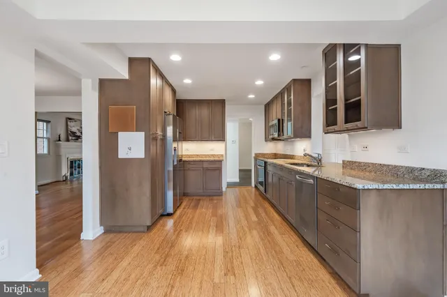 $5,500 | 3116 Wynford Drive, Fairfax, VA 22031