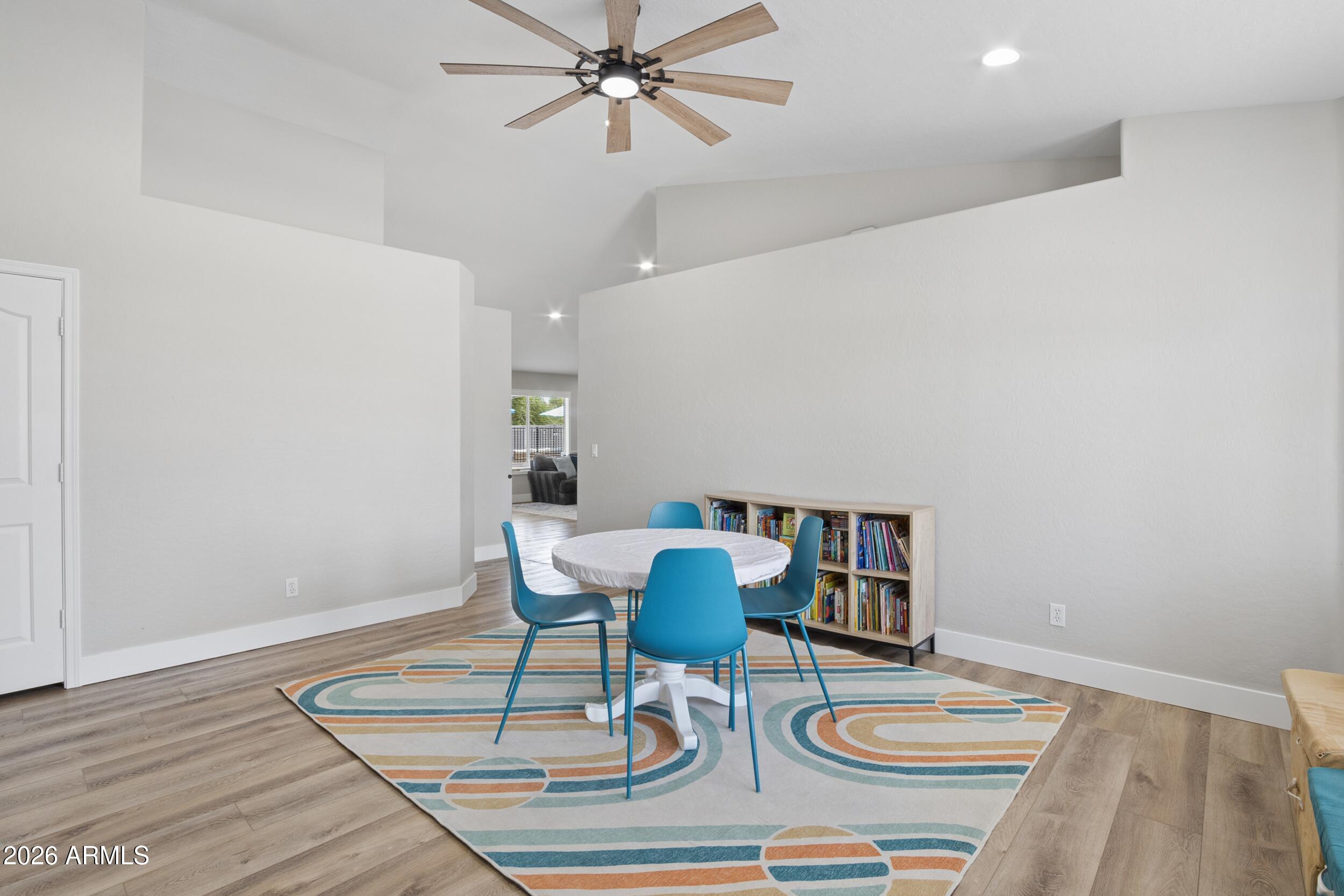 11355 East Rutledge Avenue Mesa, AZ 85212 - Photo 6 of 48 6