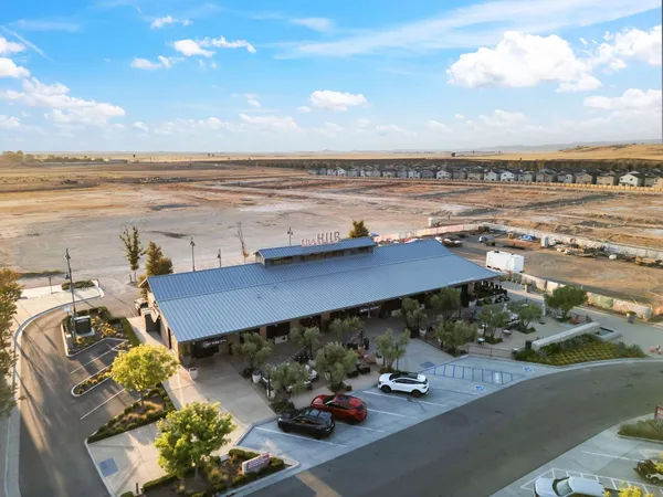 $598,000 | 588 Overstone Avenue, Madera, CA 93636