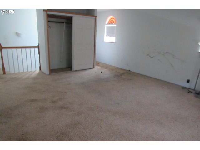 276 Union Gap Loop Oakland, OR 97462 - Photo 6 of 14