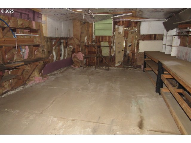 276 Union Gap Loop Oakland, OR 97462 - Photo 9 of 14