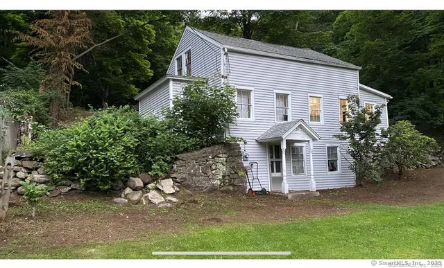 $339,000 | 54 Mountain Road, Woodbury, CT 06798