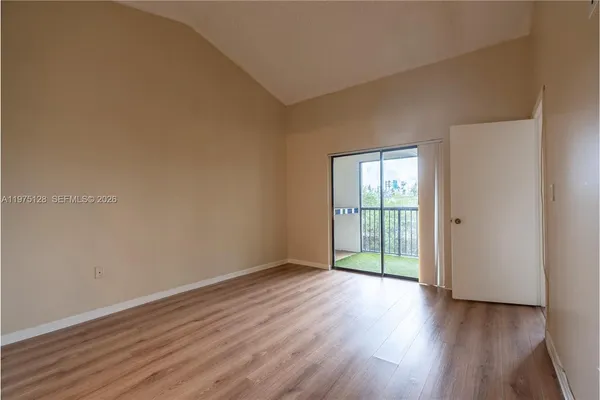 $2,100 | 2445 Southwest 18th Terrace, Unit 123, Fort Lauderdale, FL 33315