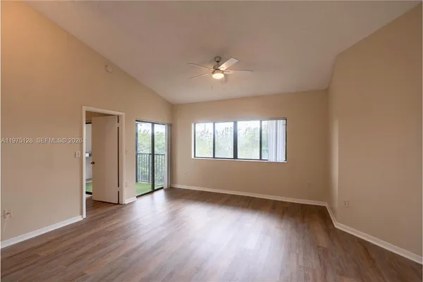 $2,100 | 2445 Southwest 18th Terrace, Unit 123, Fort Lauderdale, FL 33315