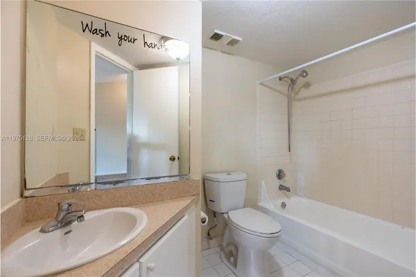 $2,100 | 2445 Southwest 18th Terrace, Unit 123, Fort Lauderdale, FL 33315