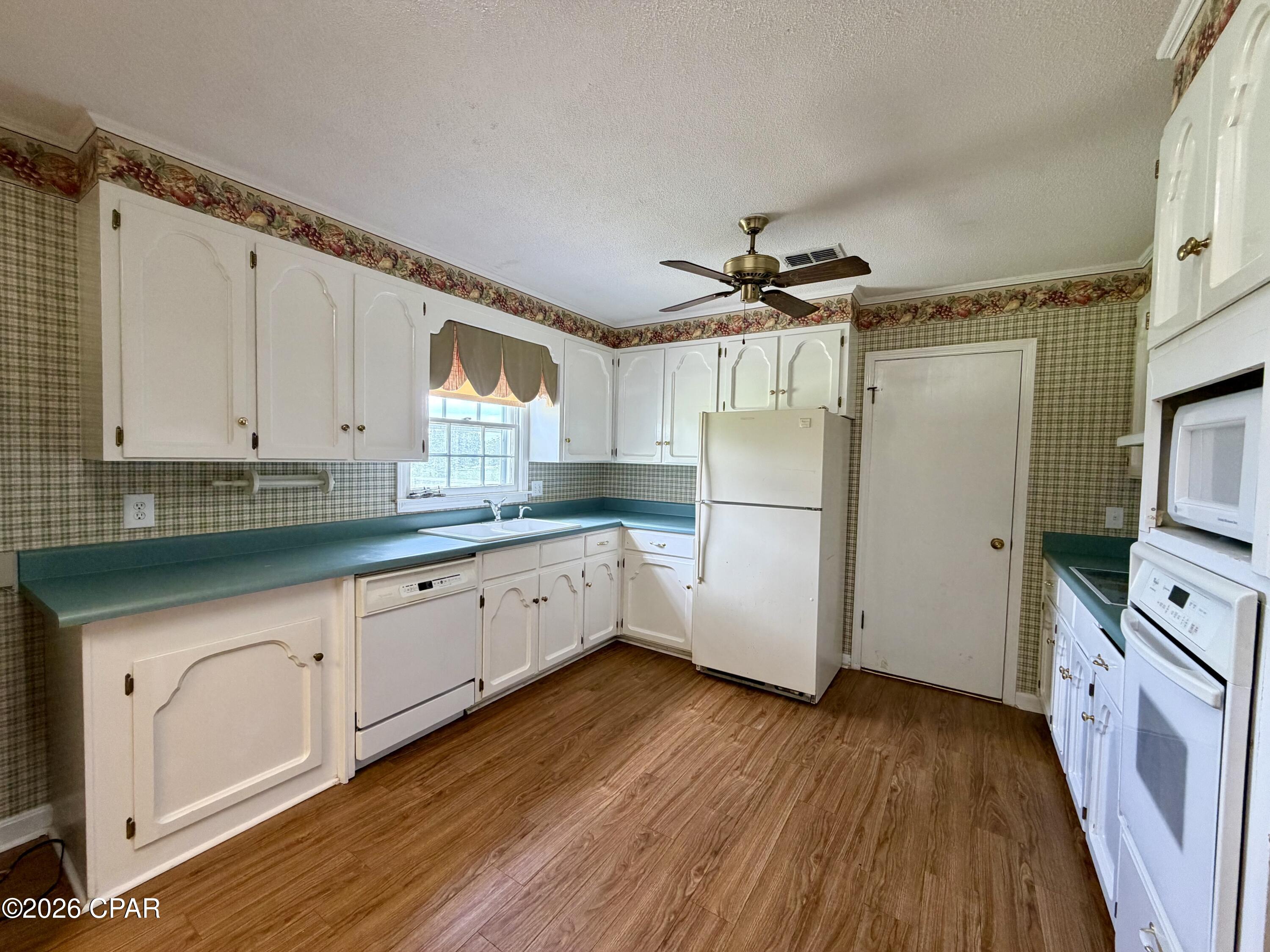 1960 Inwood Road Sneads, FL 32460 - Photo 3 of 42 Gallery Image 3