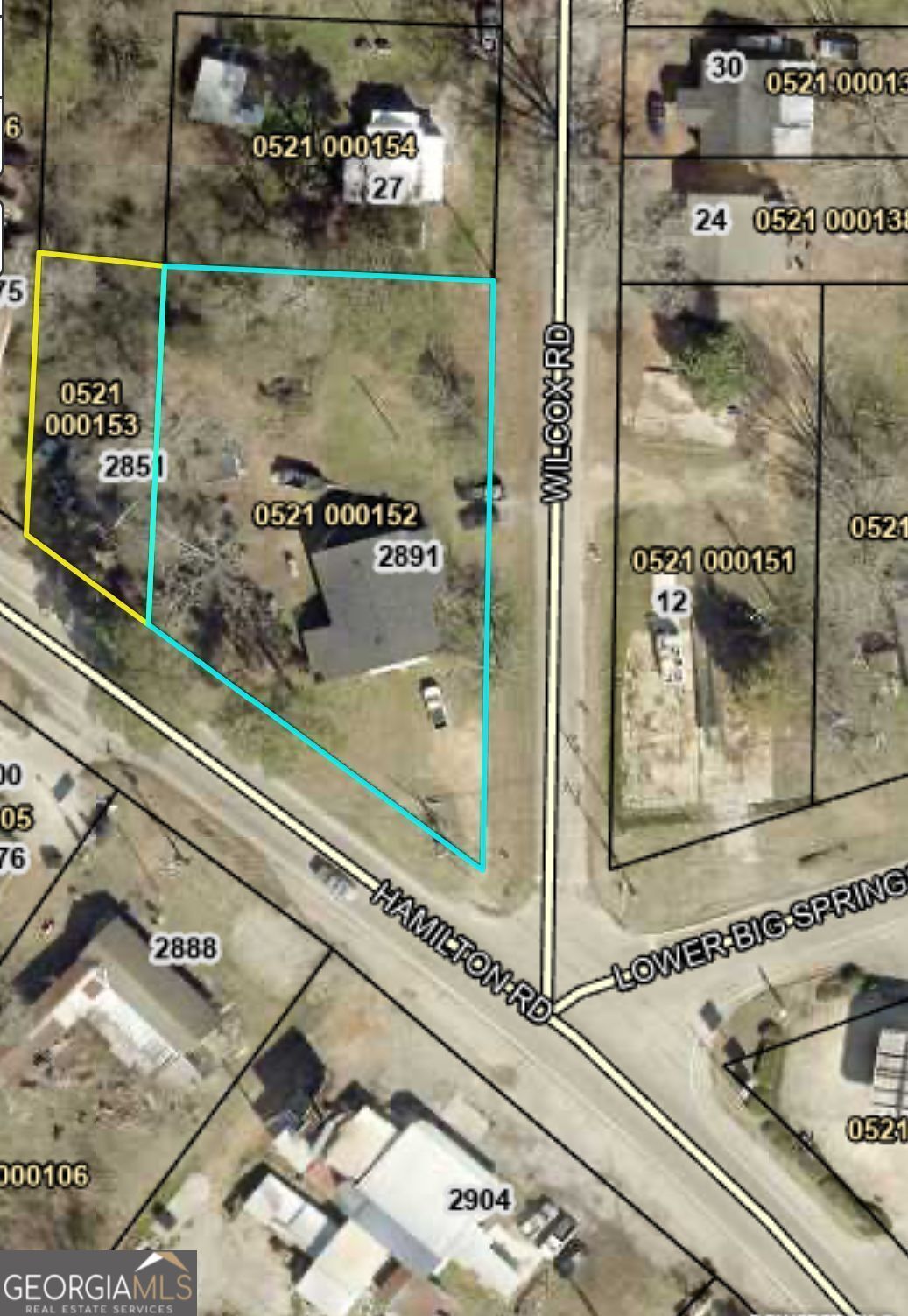 2851 Hamilton Road LaGrange, GA 30241 - Photo 3 of 4 a bathroom with a bathtub