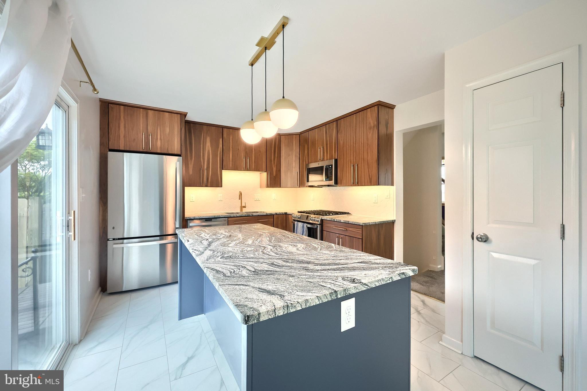 204 Country Ridge Drive Red Lion, PA 17356 - Photo 11 of 41