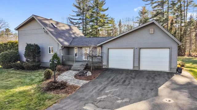 $399,999 | 32 Nickerson Lane, Milford, ME 04461