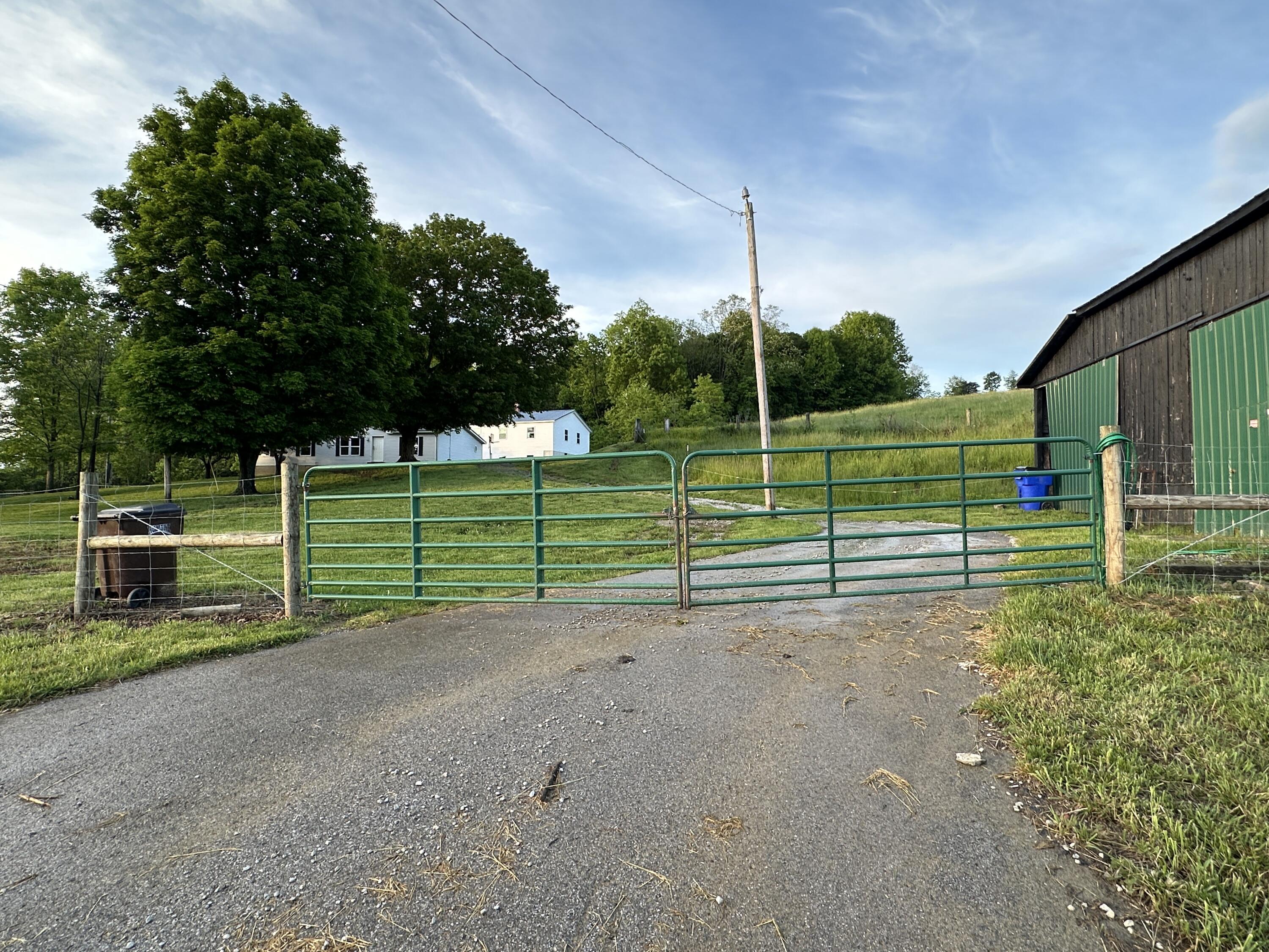 3099 East Union Road Carlisle, KY 40311 - Photo 3 of 32 Farm Gates