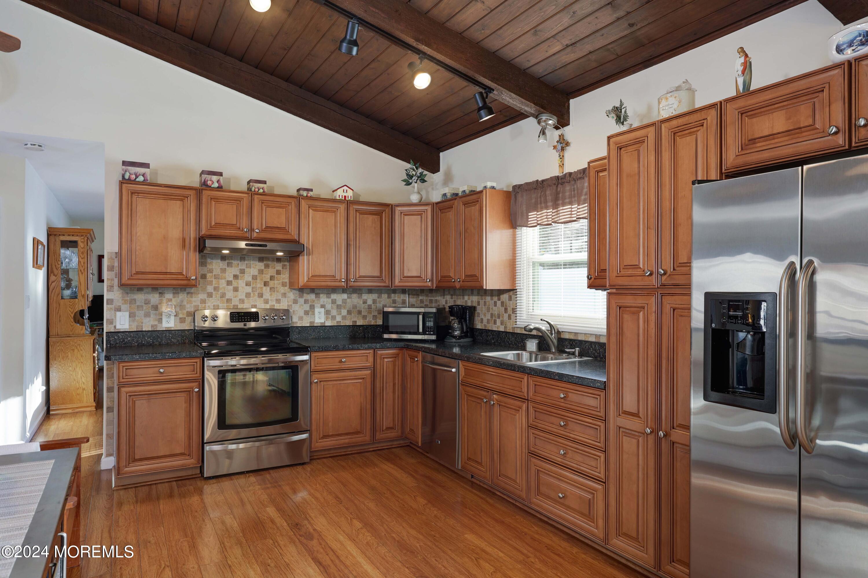 40 Coleman Place Red Bank, NJ 07701 - Photo 27 of 34 758A2923