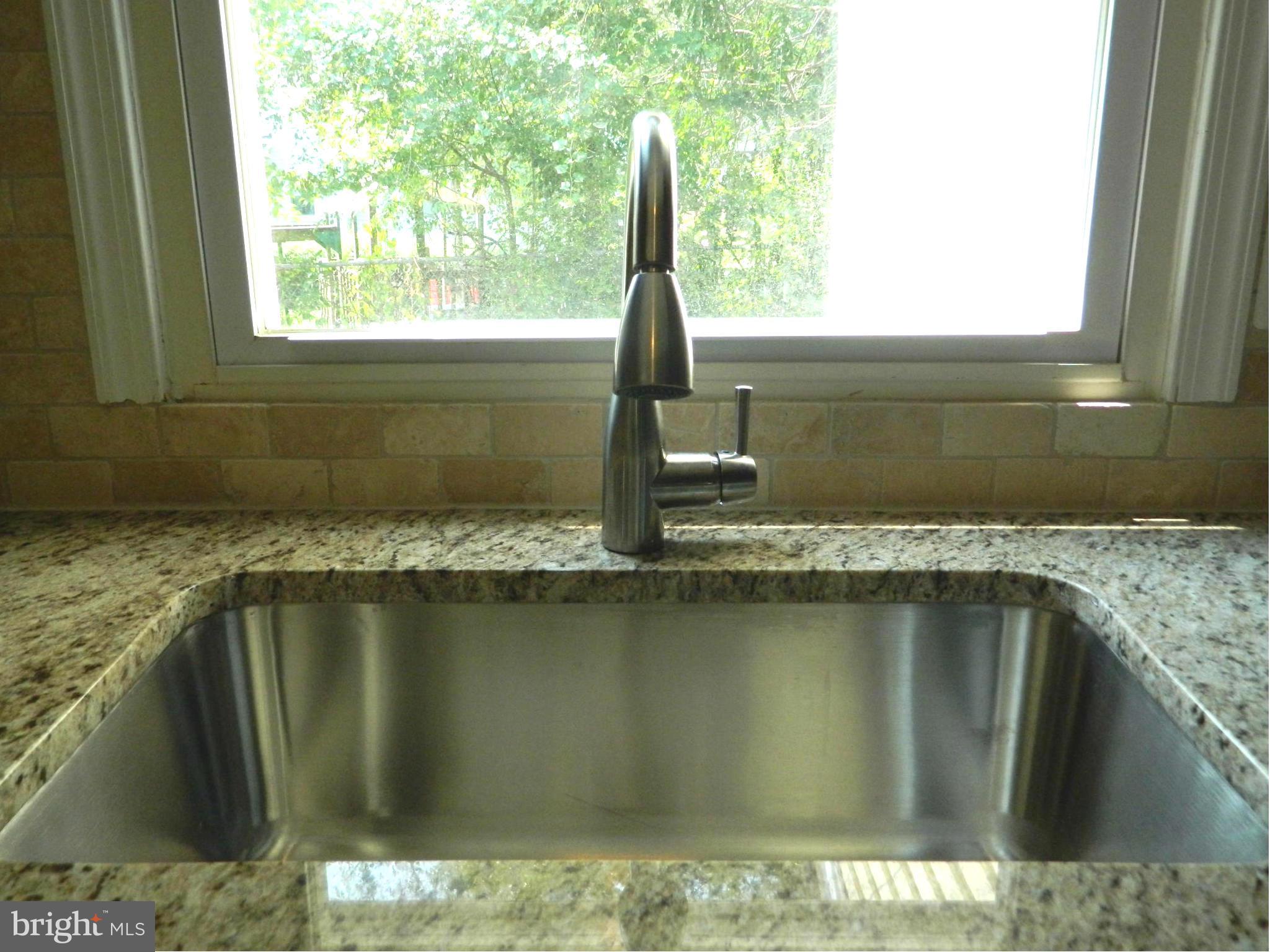 9811 Dilston Road Silver Spring, MD 20903 - Photo 7 of 22 Kitchen3