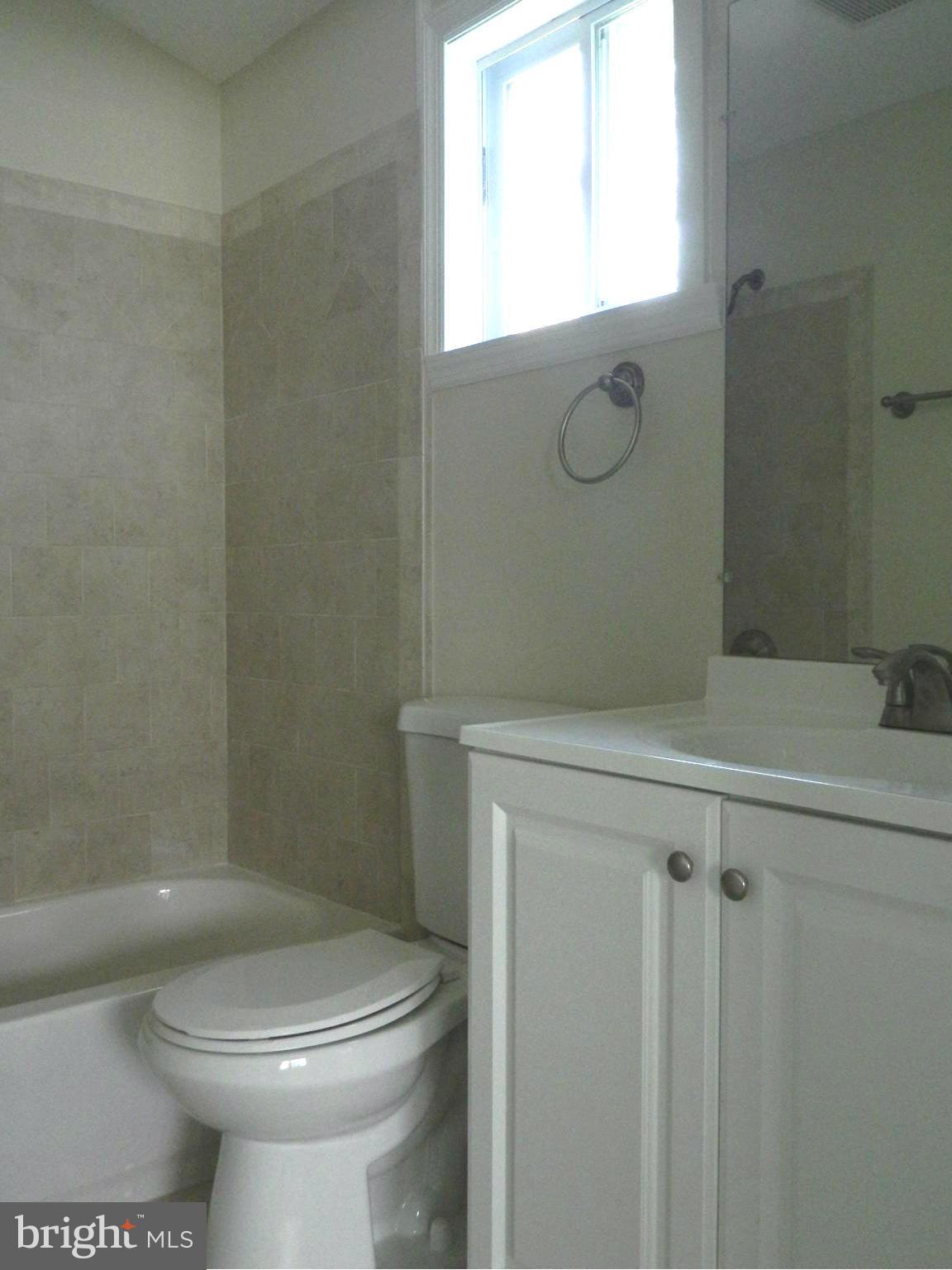 9811 Dilston Road Silver Spring, MD 20903 - Photo 10 of 22 Bath (Master)2