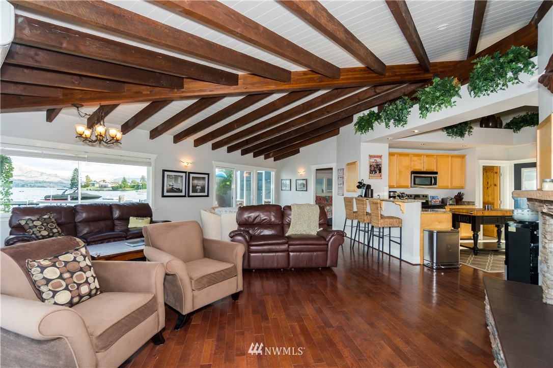 812 South Lakeshore Road Chelan, WA 98816 - Photo 12 of 25 Gallery Image 12