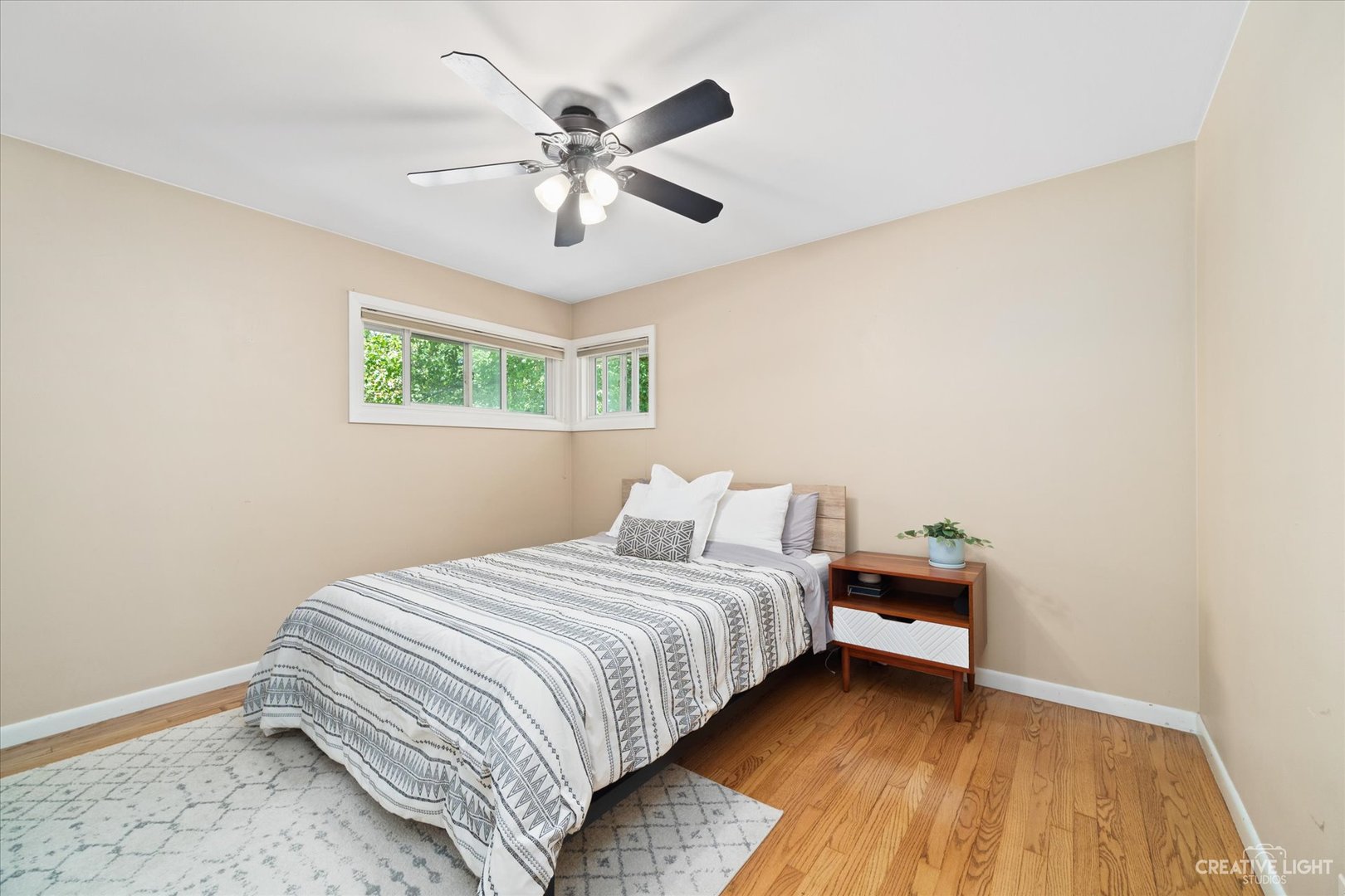 511 Aurora Way Wheaton, IL 60187 - Photo 12 of 17