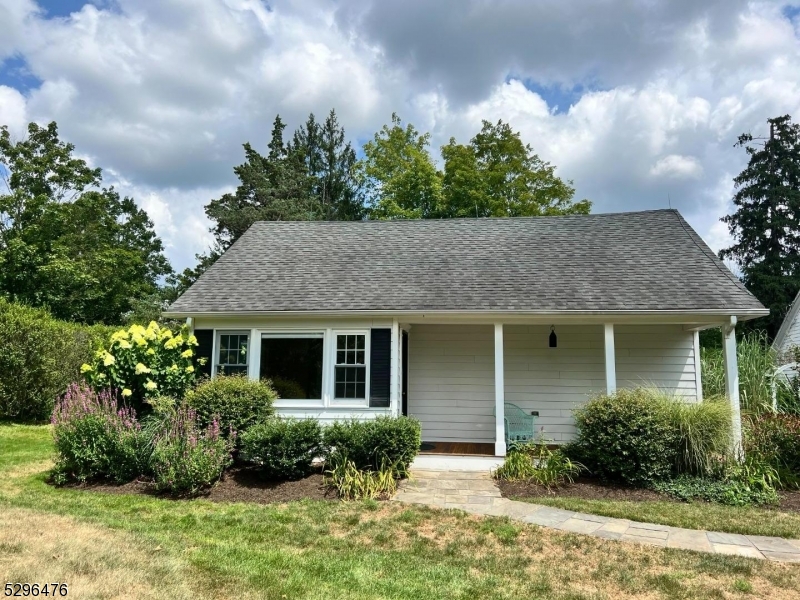 1531 Larger Cross Road, Unit 6 Bedminster, NJ 07931 - Photo 2 of 15